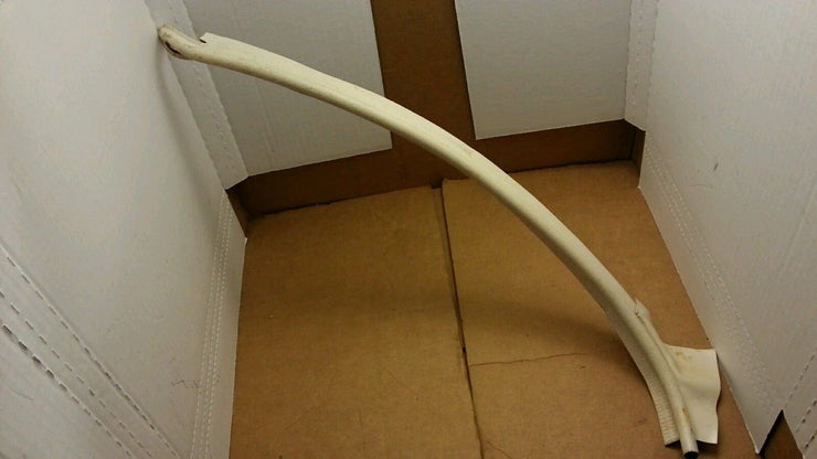 White Door Molding Windlace - 1971-1972 Grand Prix (USED OE)